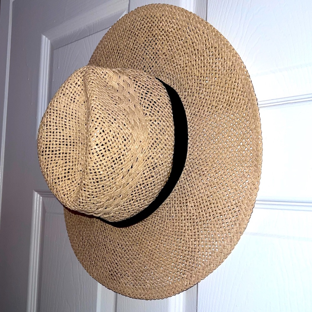 Adjustable Straw Hat